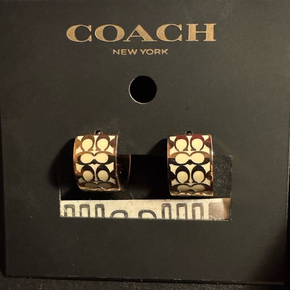 Coach Signature Huggie Earrings Rose Gold Tone Off White Enamel New & Authentic - Picture 4 of 6